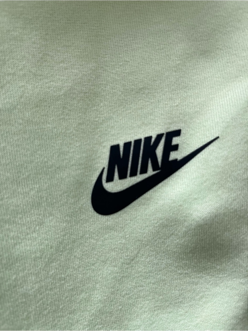 Nike Tech Fleece - Picture 4 of 6